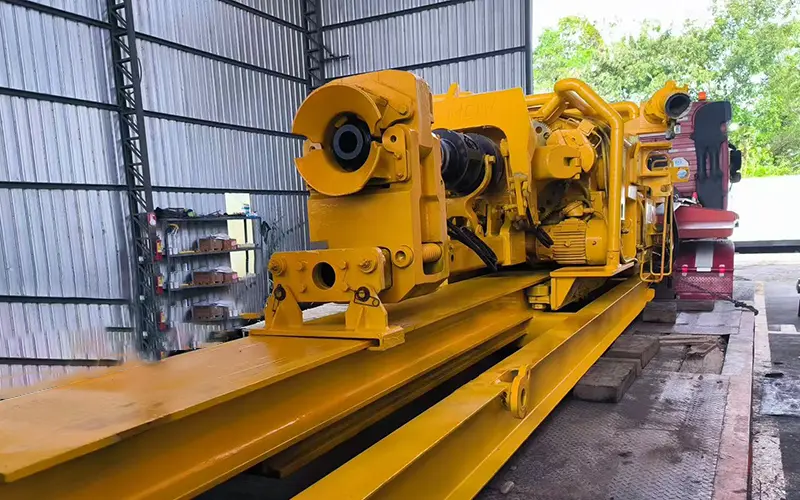 Taller industrial equipado